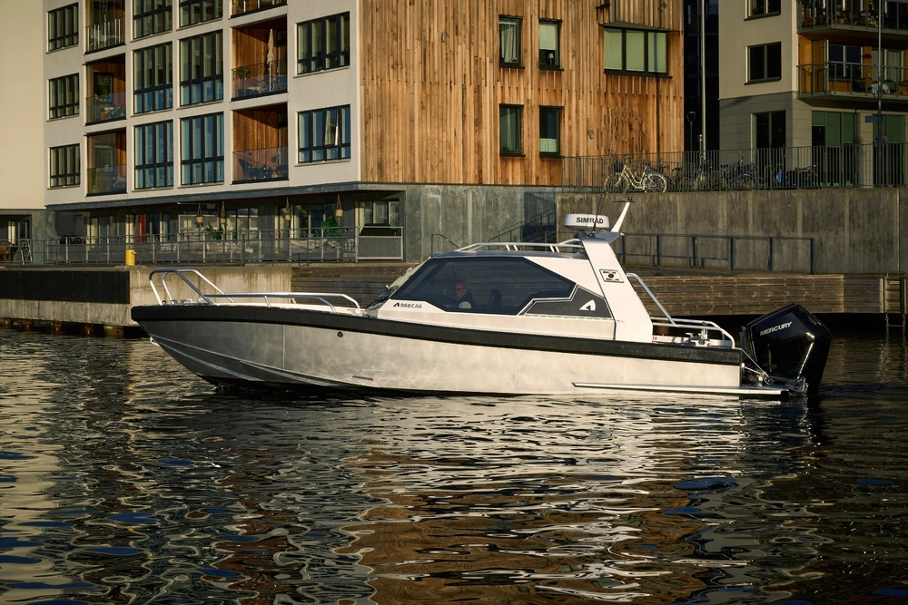 anytec 868cab alumiinpaat kylgvaade sadamas